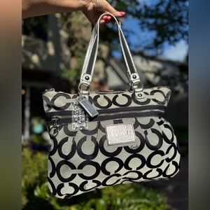 ▶️ Coach ◀️ Poppy Large Pop Op  🔥3 NICE Hang Tags Included